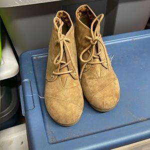 Girls suede wedge Size 1